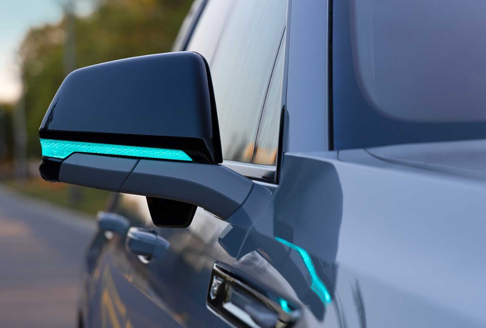 2028 Cadillac Escalade IQ - The Road to Autonomy